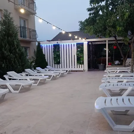 Roman Costinesti Pensión